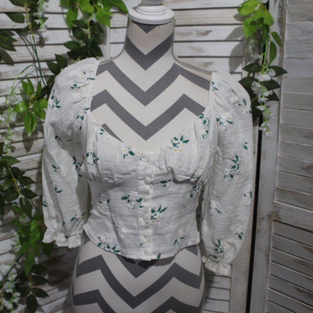 robin white floral crop top
